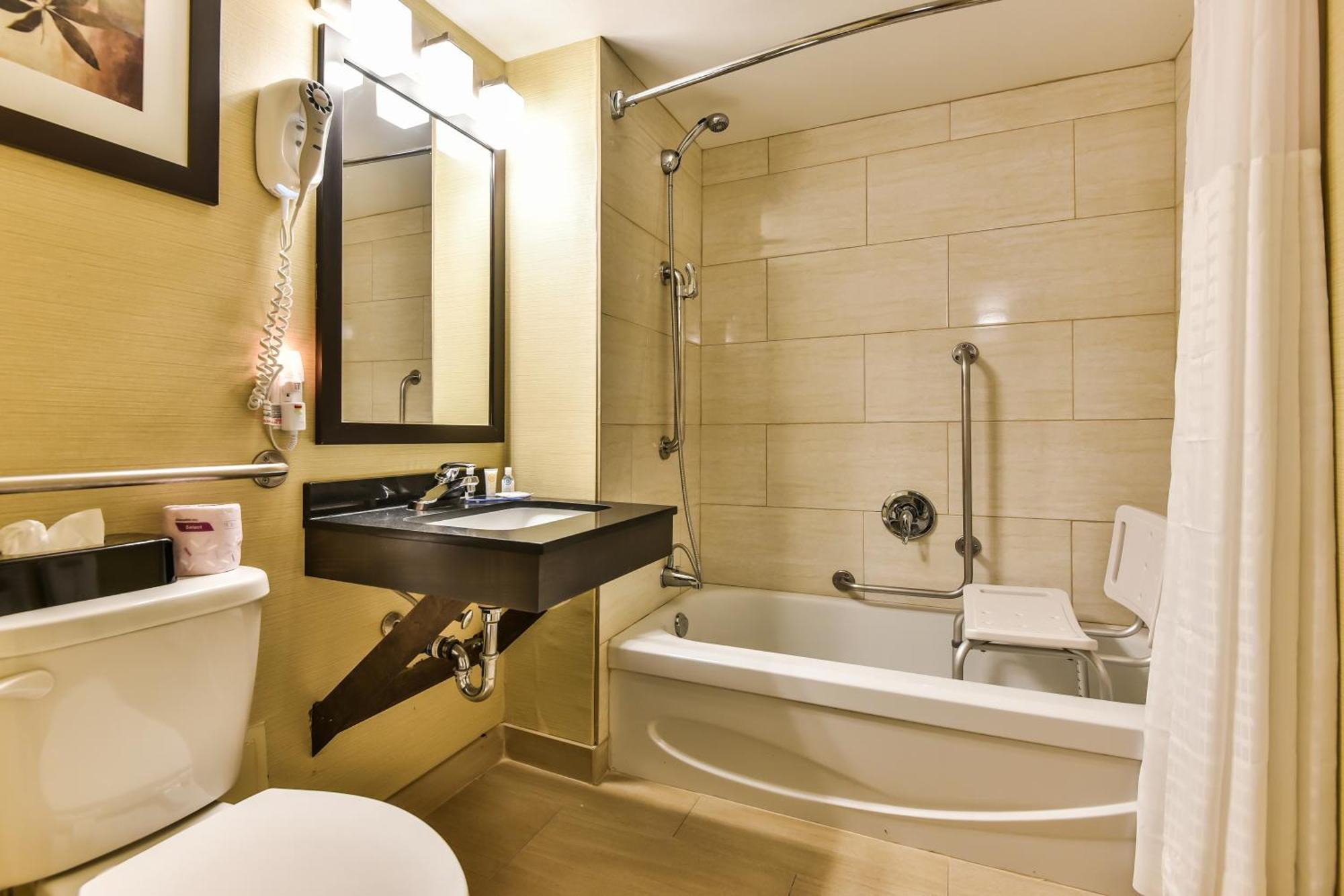 Comfort Inn Windsor Zewnętrze zdjęcie